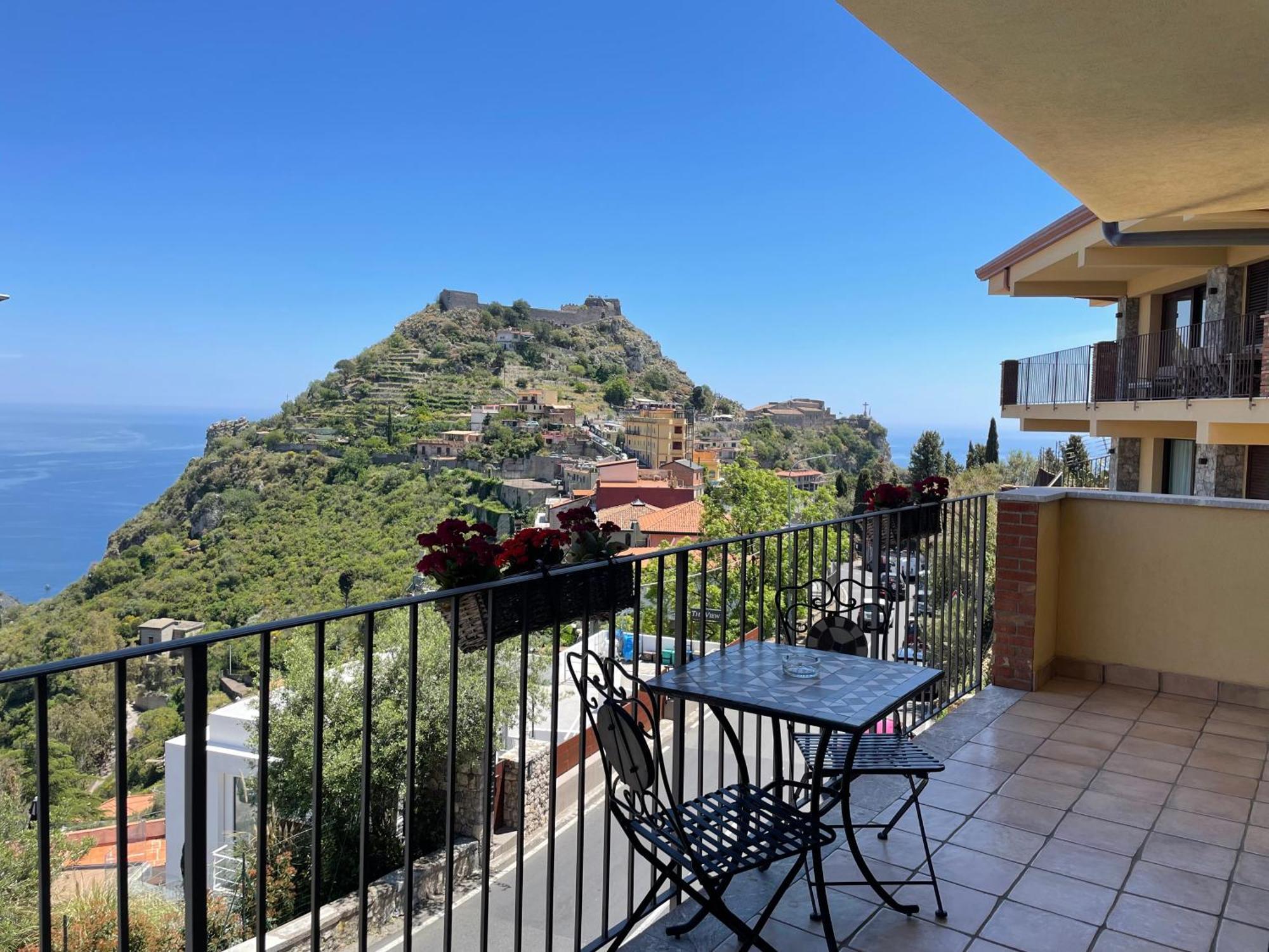 Villa Da Vinci Luxury Panoramic Apartments - Taormina Rooms Collection المظهر الخارجي الصورة