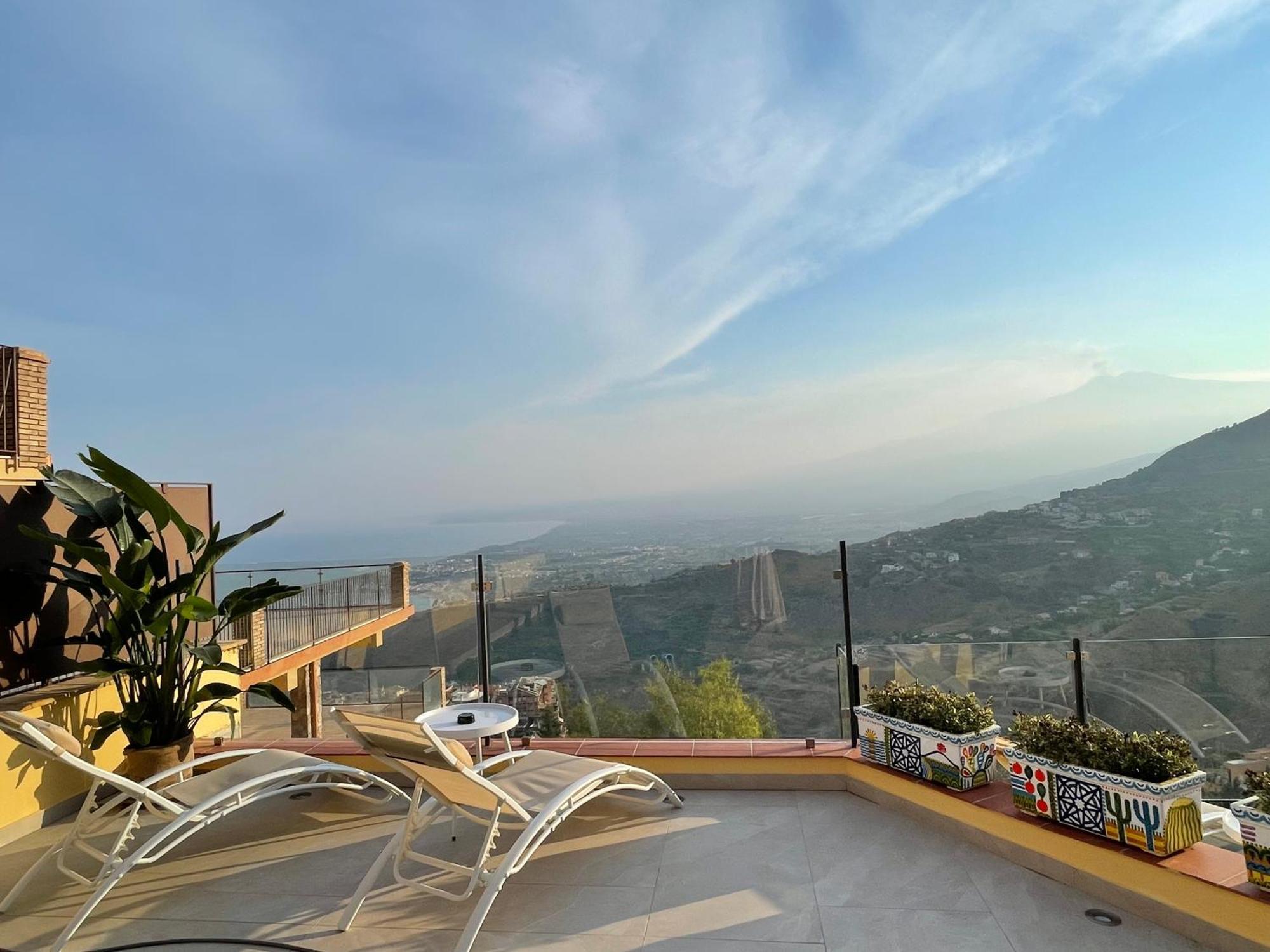 Villa Da Vinci Luxury Panoramic Apartments - Taormina Rooms Collection المظهر الخارجي الصورة