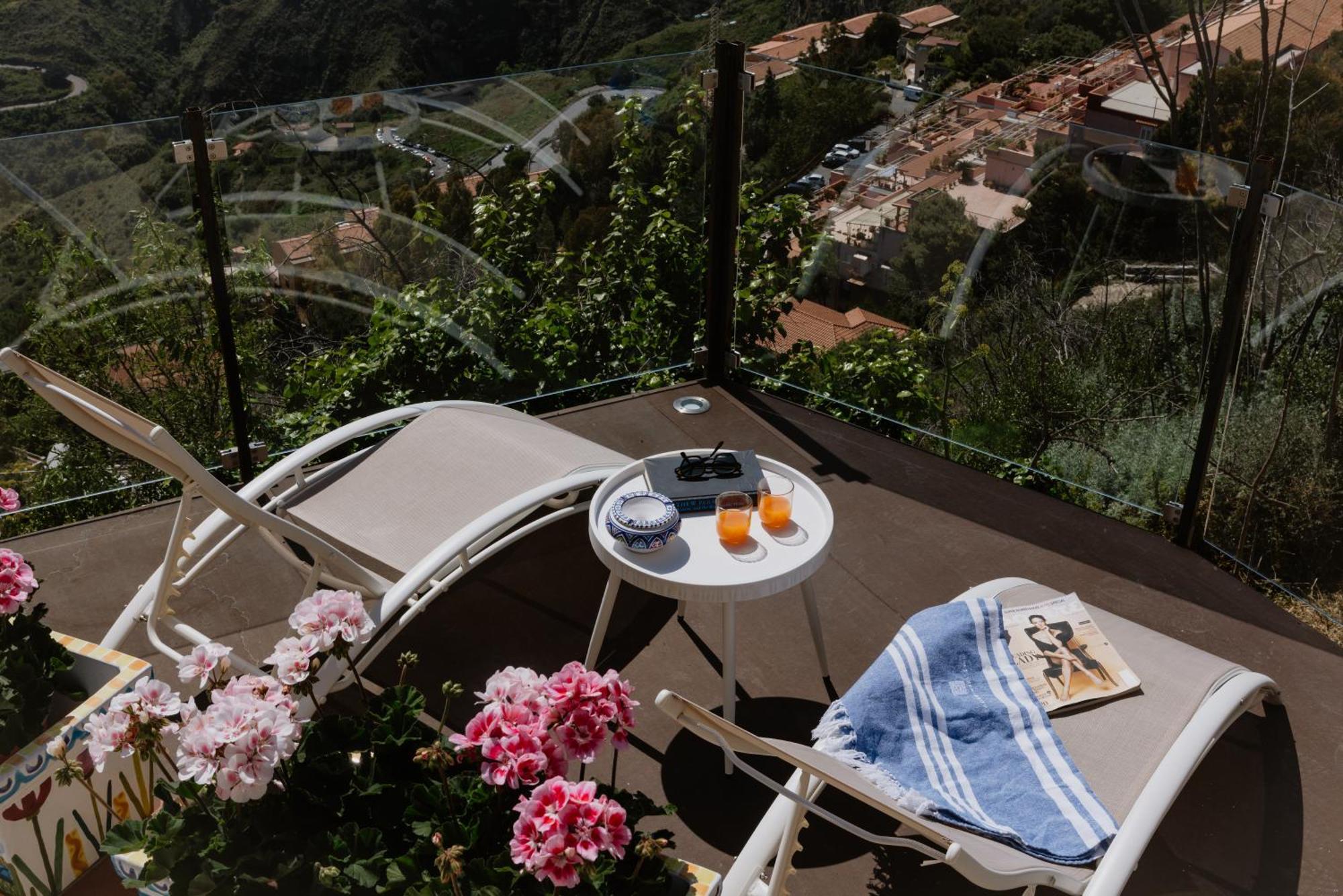 Villa Da Vinci Luxury Panoramic Apartments - Taormina Rooms Collection المظهر الخارجي الصورة