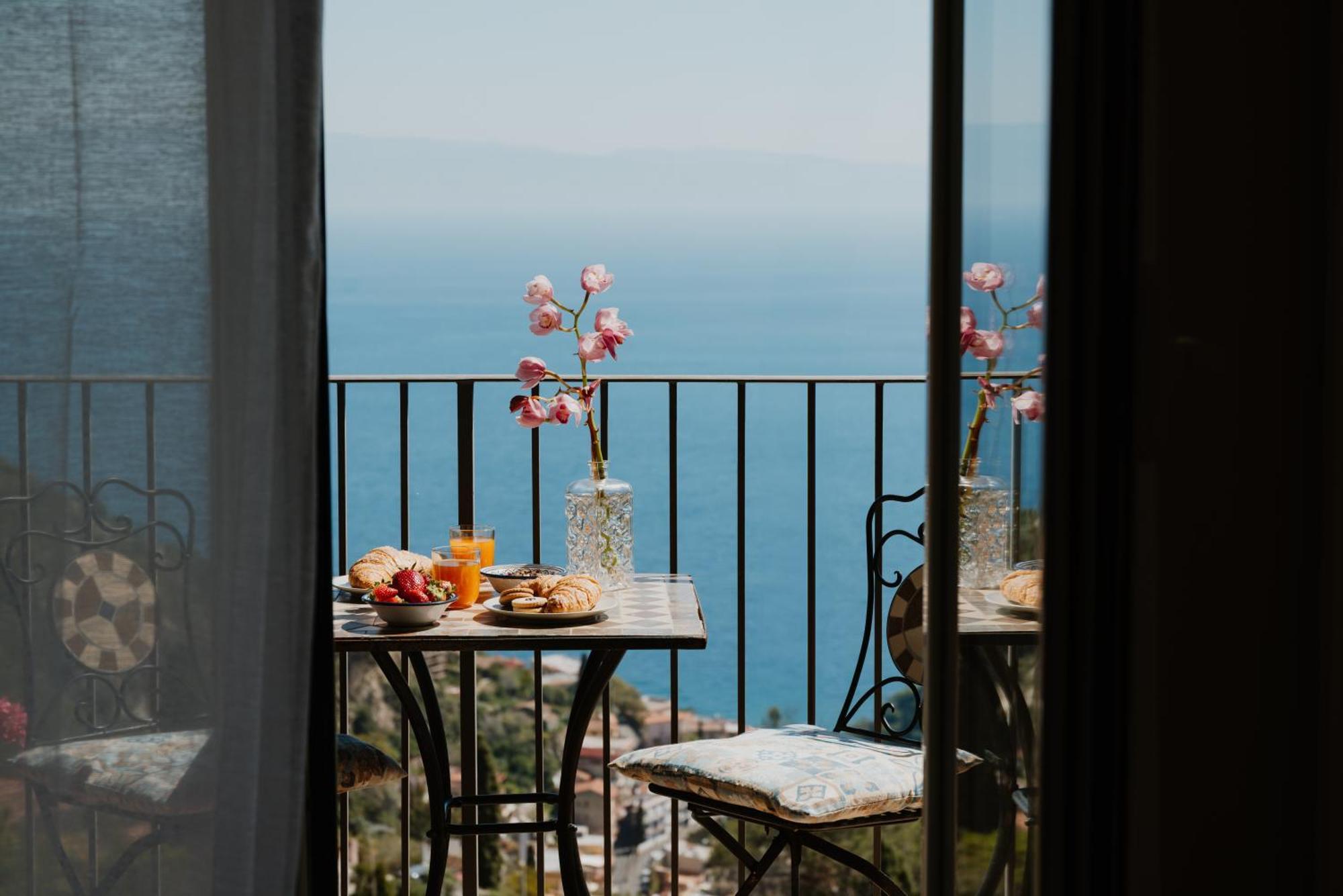 Villa Da Vinci Luxury Panoramic Apartments - Taormina Rooms Collection المظهر الخارجي الصورة